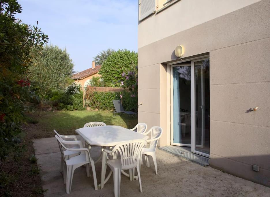 Maison Calme Avec Jardin Proche De Тулуза Экстерьер фото