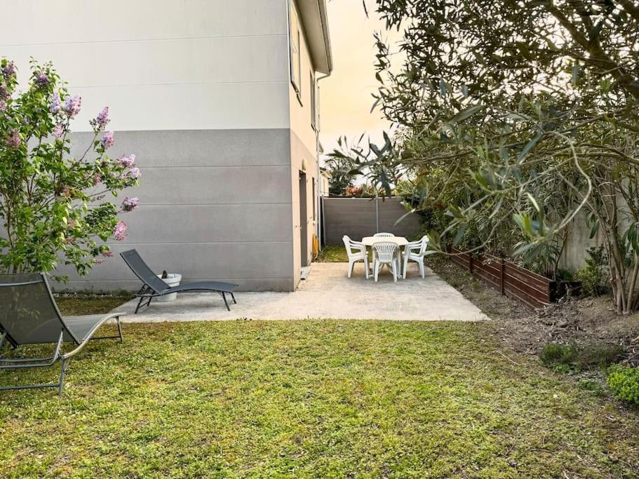 Maison Calme Avec Jardin Proche De Тулуза Экстерьер фото